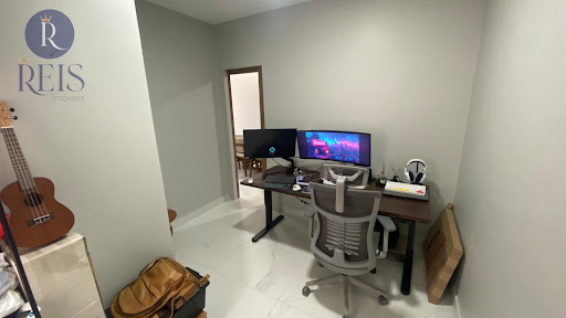 Escritório ou 1a Suíte