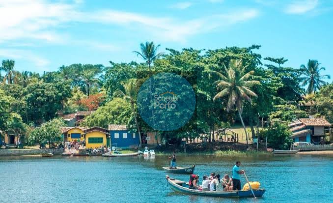 O terreno fica a 1.000 mts da travessia das canoas  em nova CARAÍVA 
