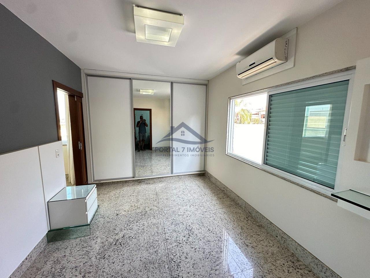 Casa à venda com 4 quartos, 2 suítes, 6 vagas e 290m² no Jardim Arizona, Sete Lagoas (MG) — foto 4 de 10