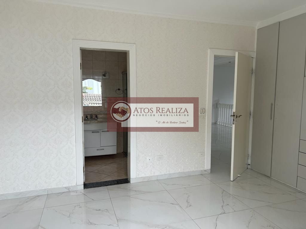 Casa para alugar com 3 quartos, 3 suítes e 4 vagas no Interlagos, São Paulo (SP) — foto 13 de 30