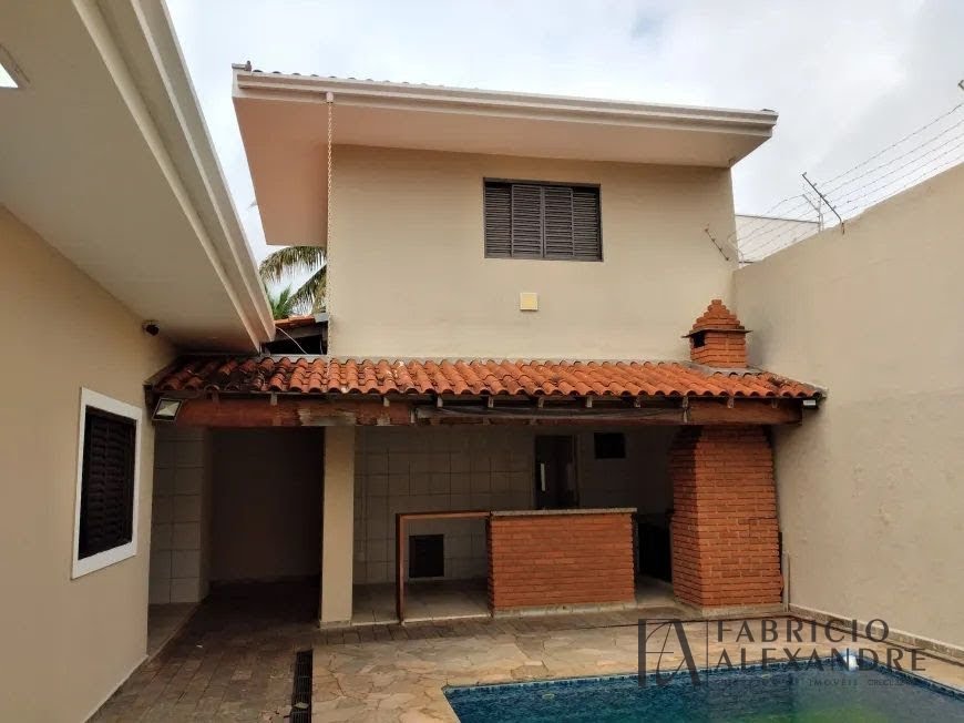 Casa à venda com 3 quartos, 3 suítes, 4 vagas e 226m² no Jardim Tarraf II, São José do Rio Preto (SP) — foto 7 de 10