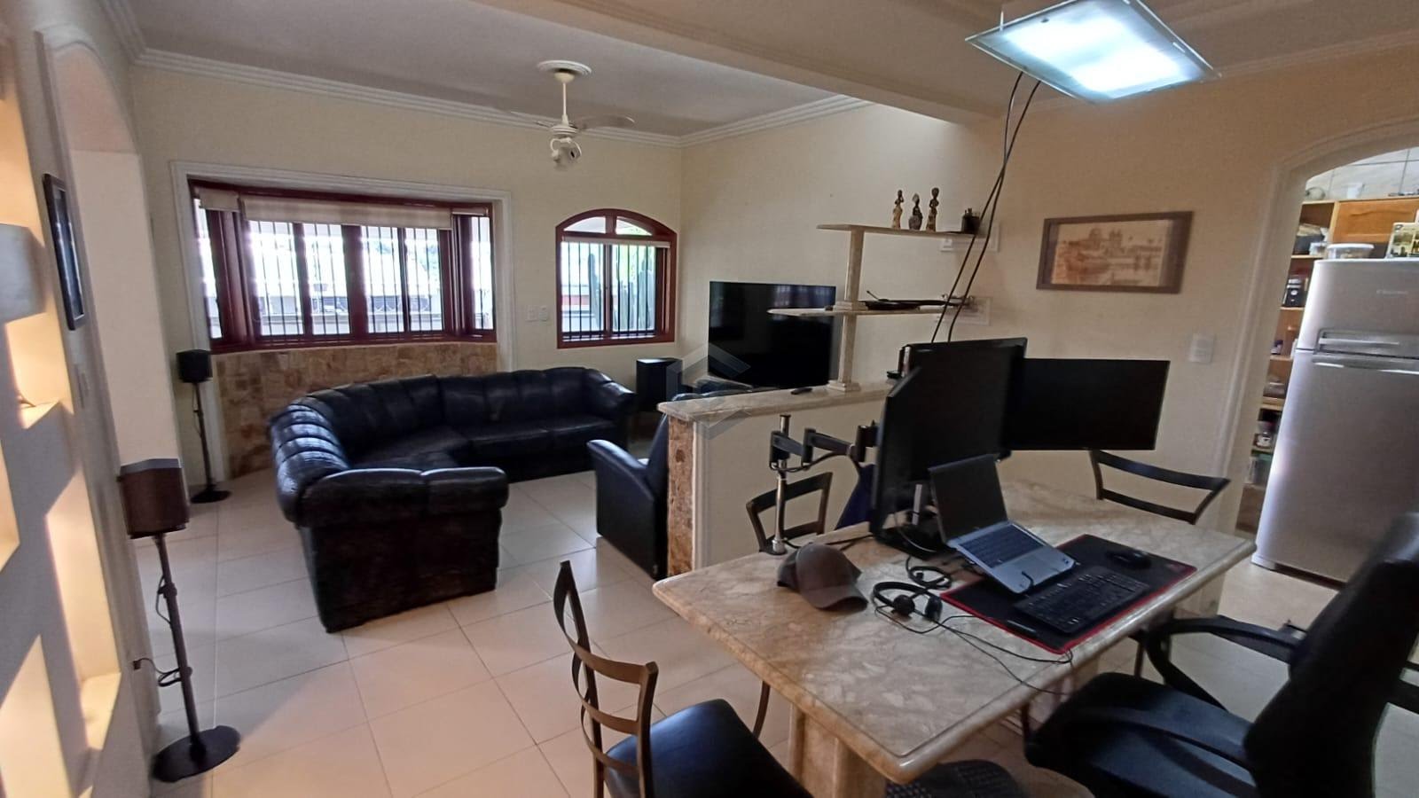 Casa à venda com 4 quartos, 1 suíte, 2 vagas e 230m² no Jardim Simus, Sorocaba (SP) — foto 8 de 30