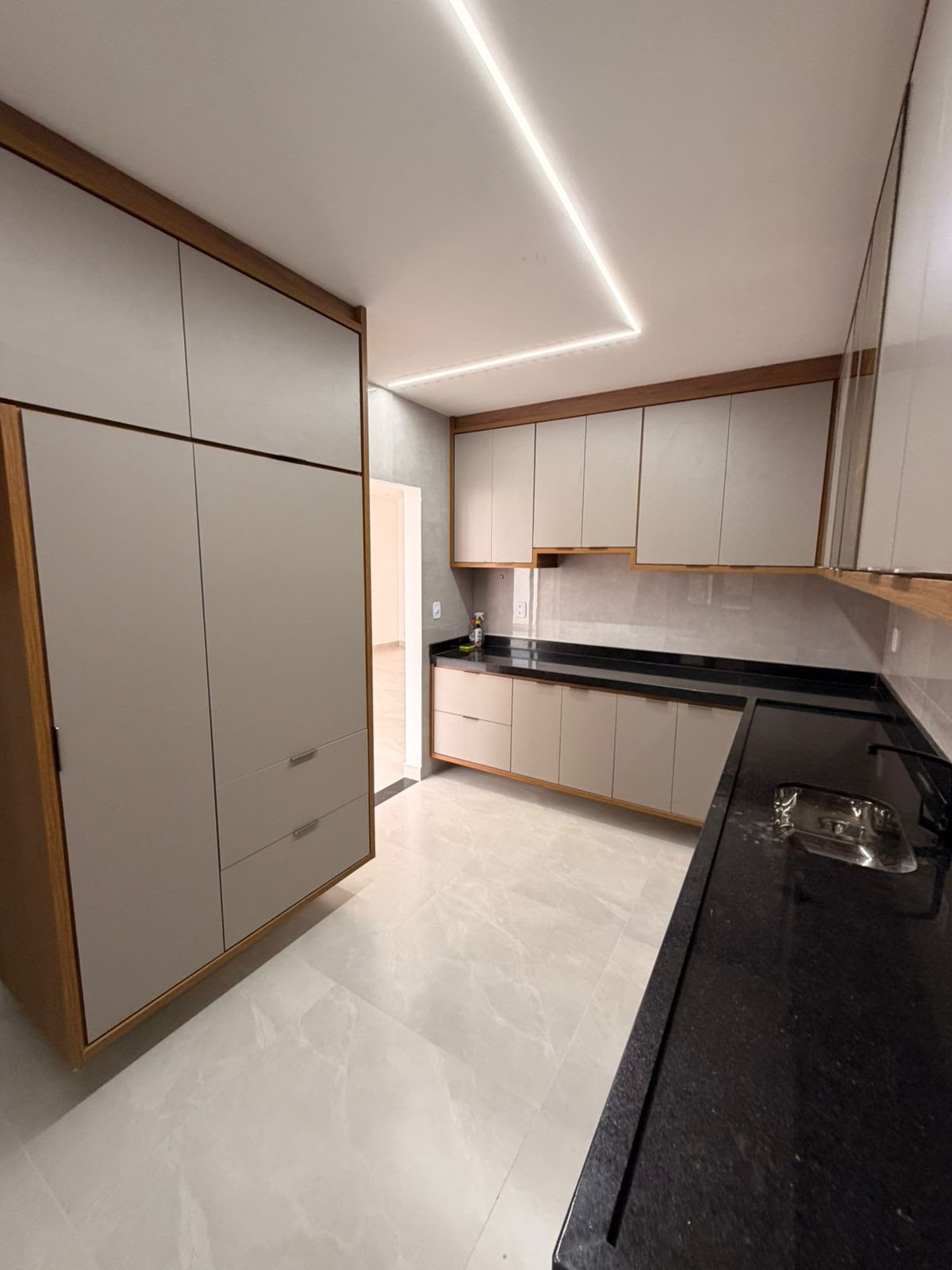 Casa à venda com 3 quartos, 1 suíte e 211m² no Nova Esperança, Feira de Santana (BA) — foto 15 de 30