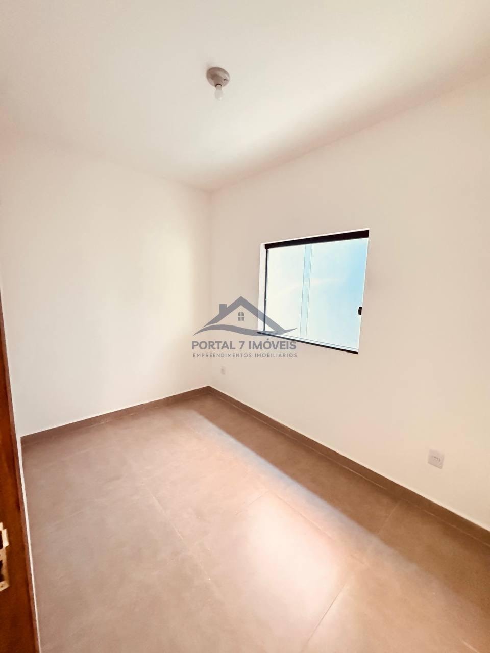 Casa à venda com 2 quartos, 1 banheiro, 2 vagas e 70m² no Cdi, Sete Lagoas (MG) — foto 8 de 10