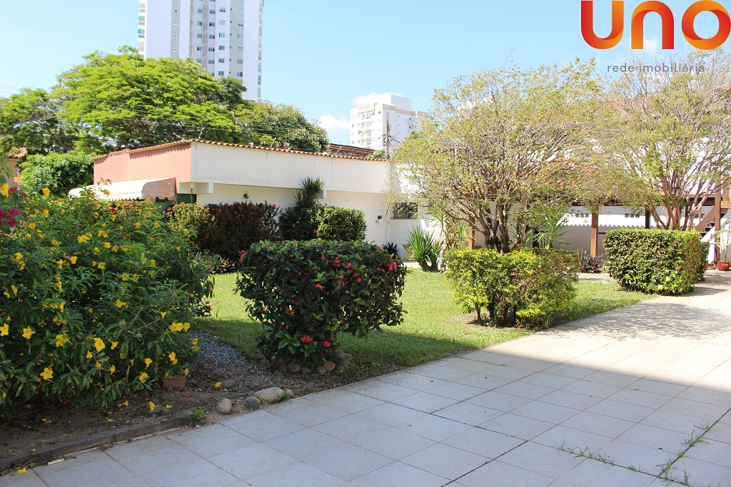 Casa para alugar com 4 quartos, 1 suíte, 4 vagas e 380m² no Parque Tamandaré, Campos dos Goytacazes (RJ) — foto 8 de 30