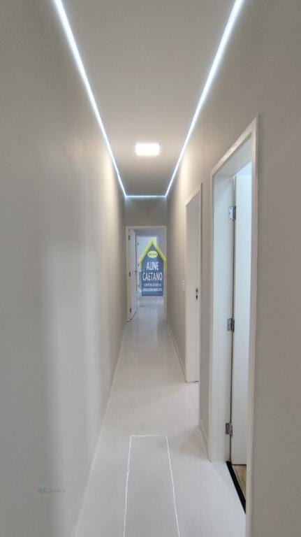 Casa à venda com 3 quartos, 1 suíte, 2 vagas e 110m² no Tupi, Praia Grande (SP) — foto 7 de 30