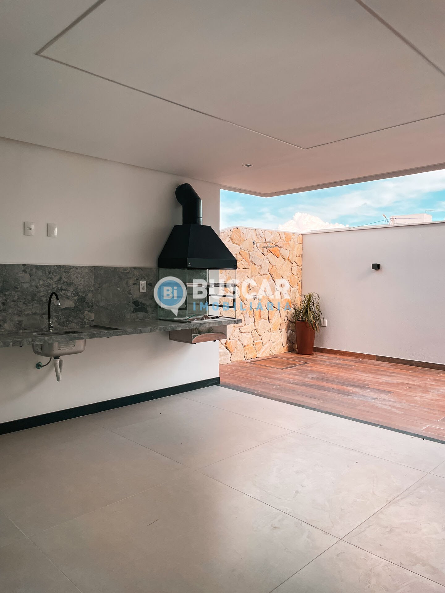 Casa à venda com 4 quartos, 4 suítes, 2 vagas e 252m² no Papagaio, Feira de Santana (BA) — foto 8 de 20