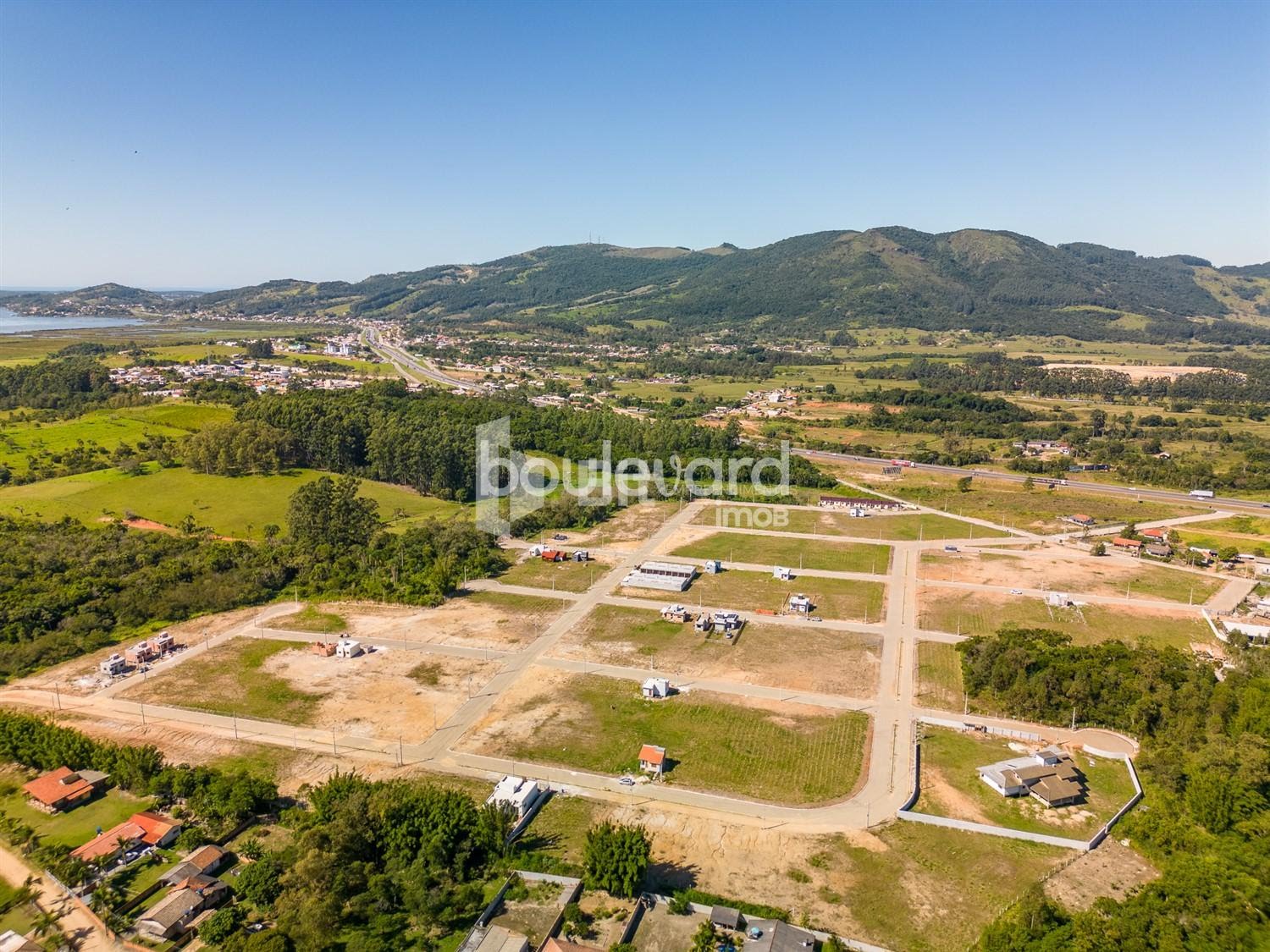 Terreno à venda com 450m² de terreno no Taquaraçu, Pescaria Brava (SC) — foto 9 de 30