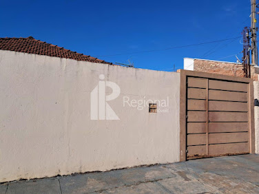 Casa em Jardim Kennedy  -  Jaboticabal