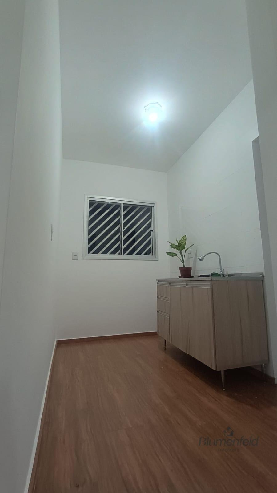 Apartamento à venda com 2 quartos, 1 banheiro, 1 vaga e 47m² no Jardim Vitoria, Arujá (SP) — foto 3 de 13