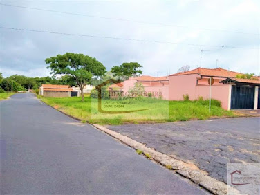 Lote / Terreno em Bairro Jardim  -  Santa Rita do Passa Quatro