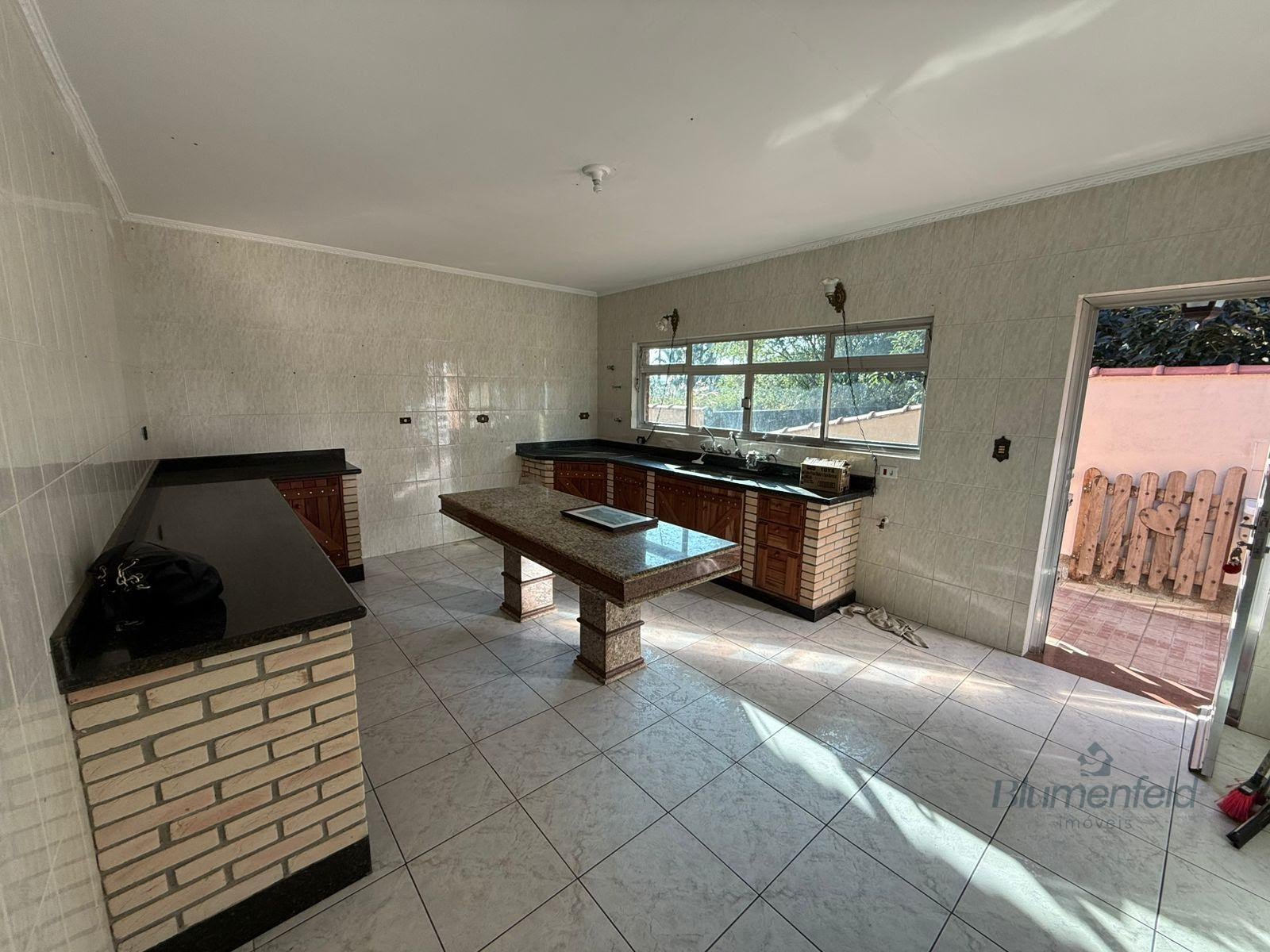 Casa à venda com 3 quartos, 1 suíte e 8 vagas no Jardim Planalto, Arujá (SP) — foto 8 de 30