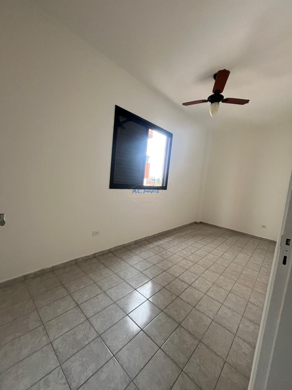Apartamento à venda com 2 quartos, 1 banheiro, 1 vaga e 58m² no Guilhermina, Praia Grande (SP) — foto 12 de 22