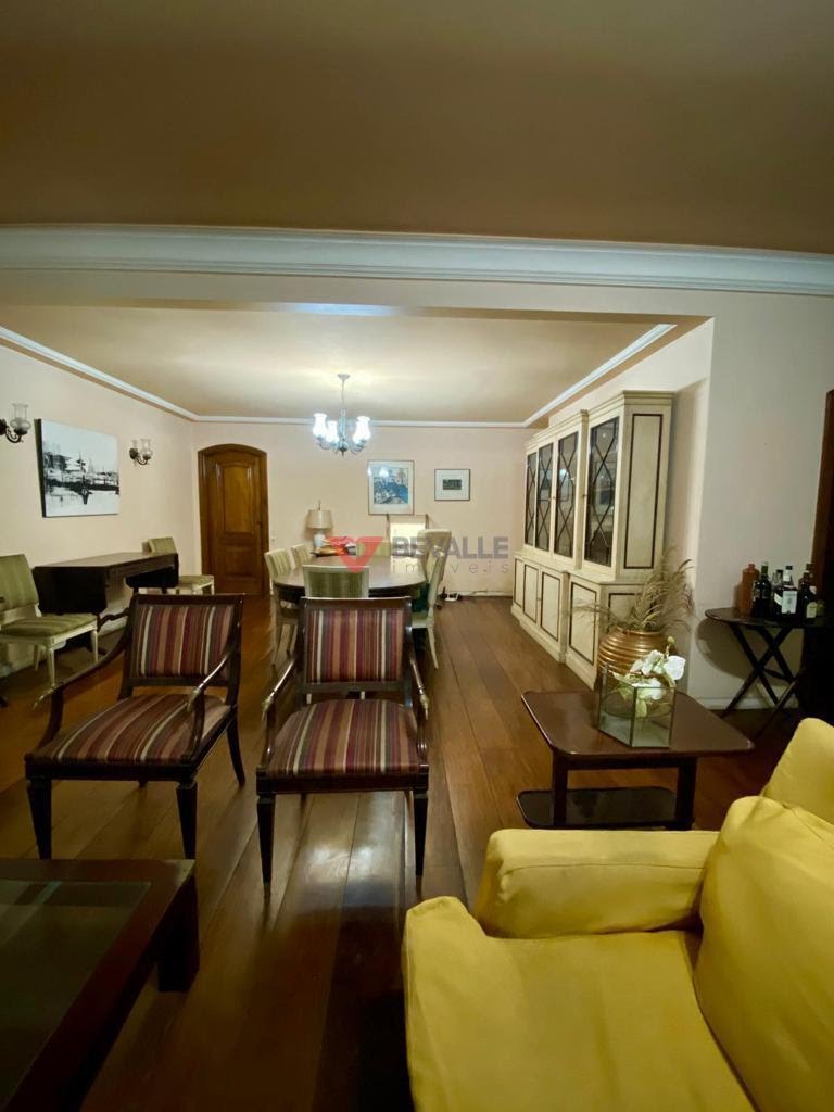 Apartamento à venda com 5 quartos, 3 banheiros, 1 vaga e 205m² no Copacabana, Rio de Janeiro — foto principal