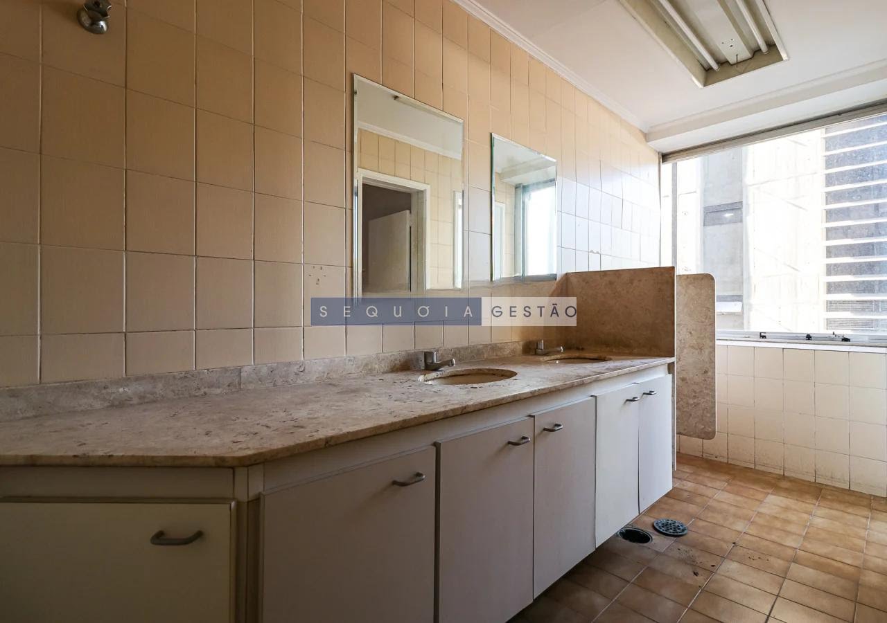 Comercial à venda com 6 banheiros, 2 vagas e 265m² no Bela Vista, São Paulo (SP) — foto 23 de 29