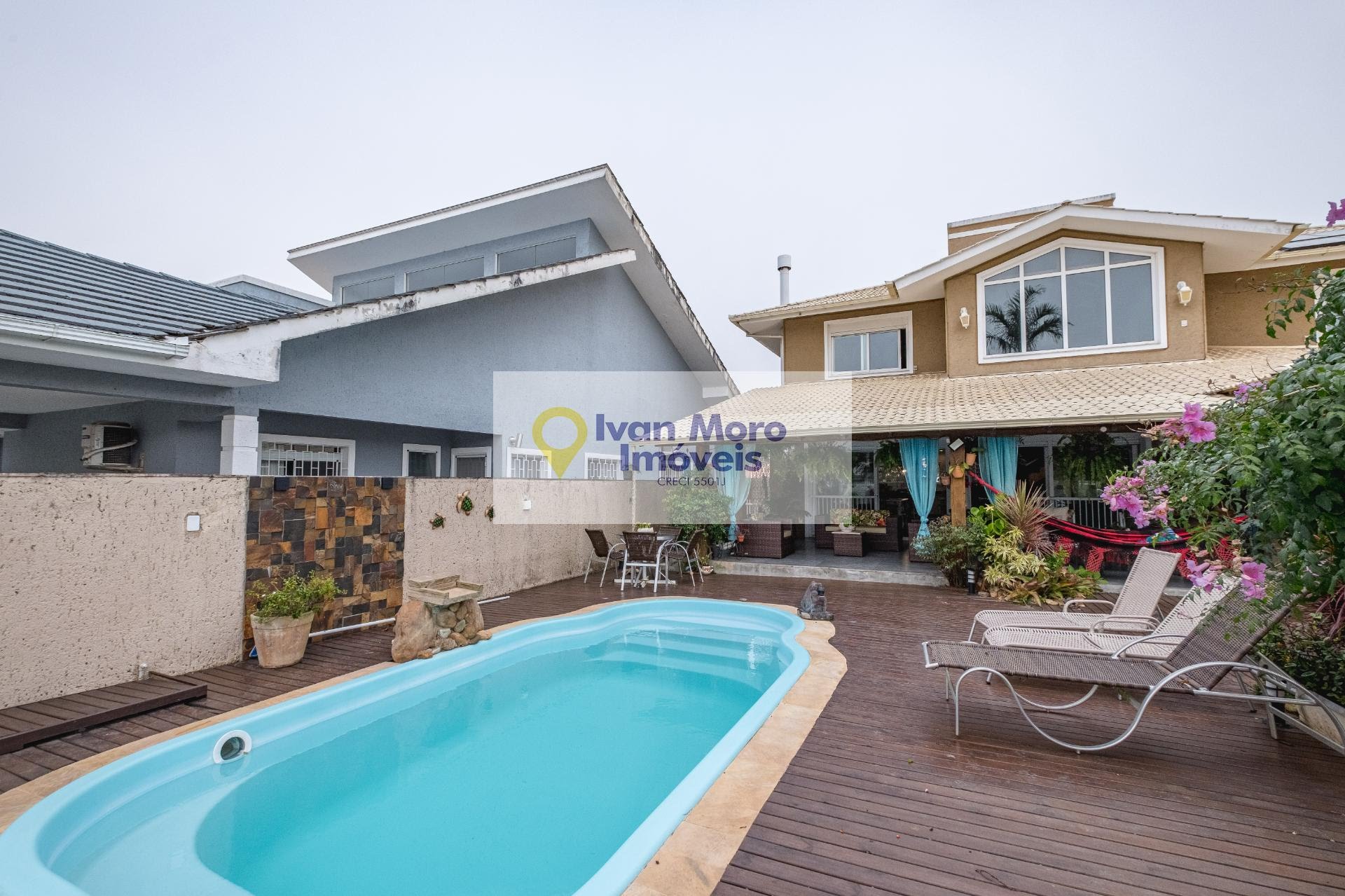 Casa à venda com 4 quartos, 2 suítes, 5 vagas e 355m² no Ingleses Norte, Florianópolis (SC) — foto 2 de 30