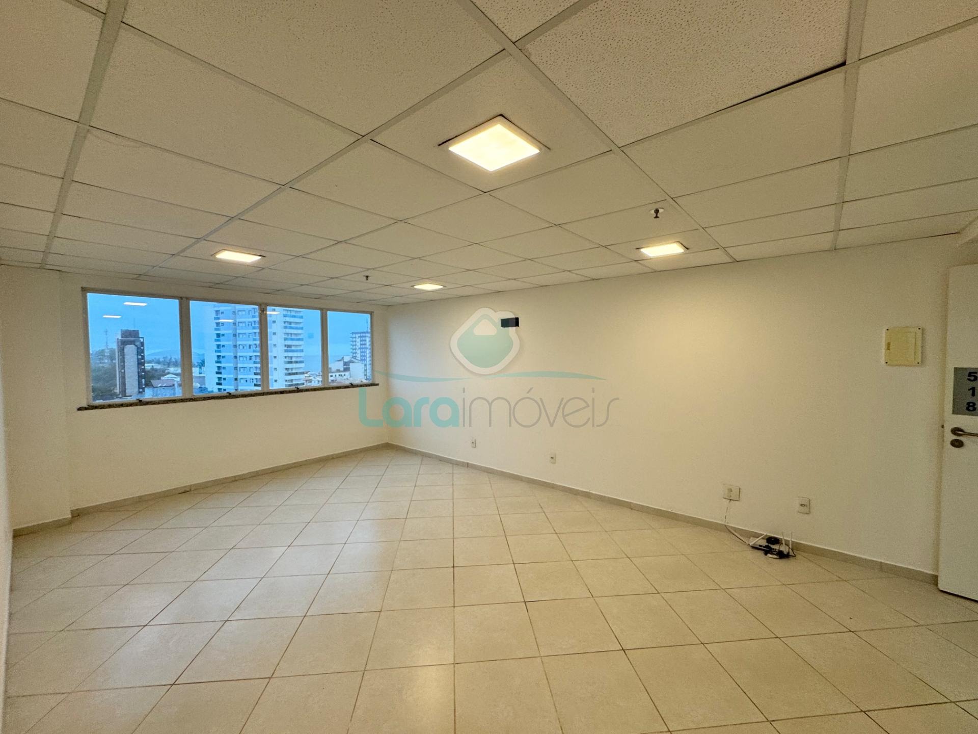 Comercial para alugar com 1 banheiro, 1 vaga e 30m² no Imbetiba, Macaé (RJ) — foto 4 de 5