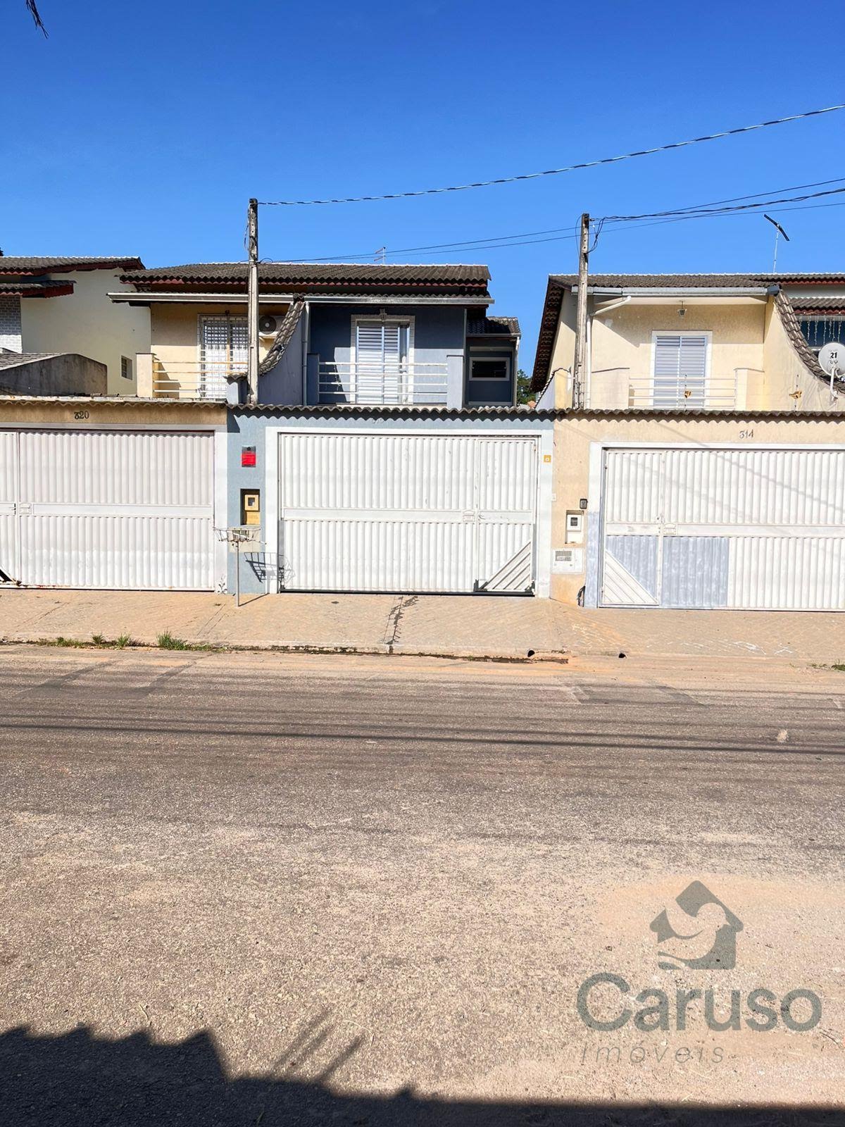 Casa à venda com 3 quartos, 4 banheiros, 2 vagas e 250m² no Jardim Joia, Arujá — foto principal