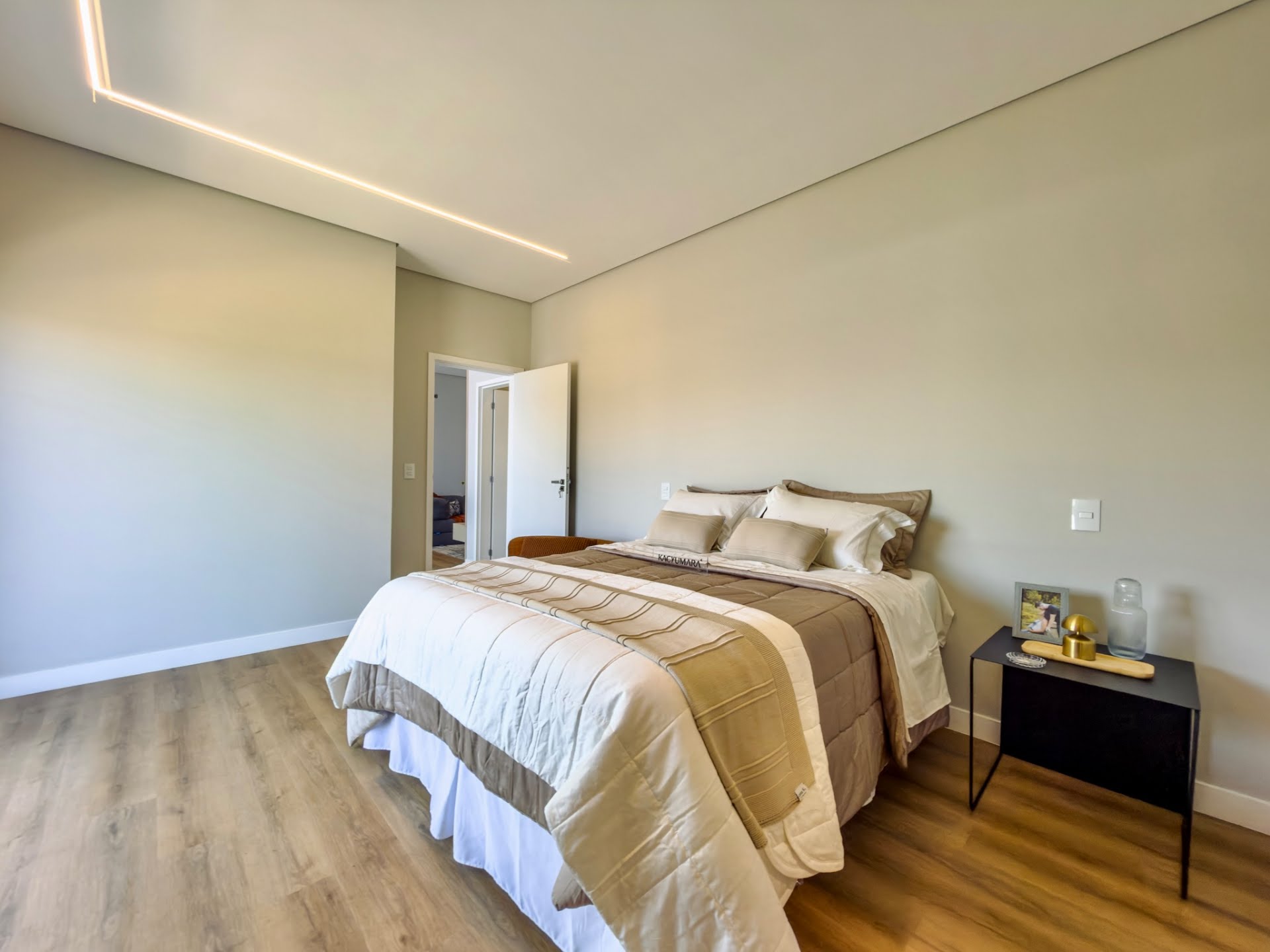 Casa à venda com 3 quartos, 3 suítes, 4 vagas e 230m² no Sapezal, Indaiatuba (SP) — foto 19 de 22