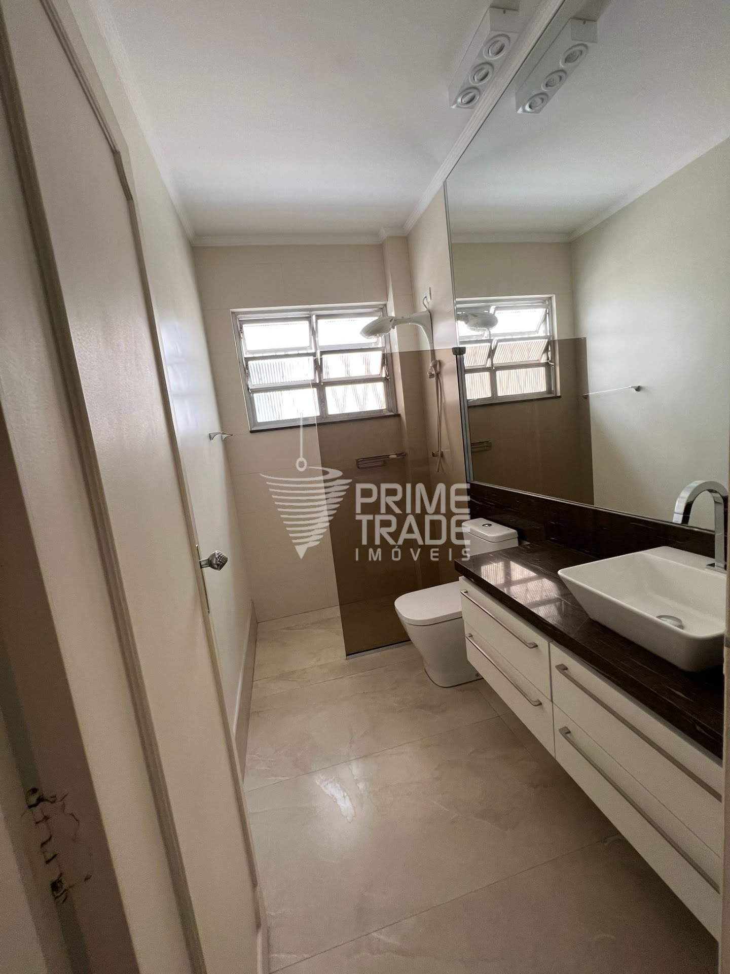 Casa à venda com 4 quartos, 2 suítes, 3 vagas e 293m² no Aparecida, Santos (SP) — foto 24 de 27