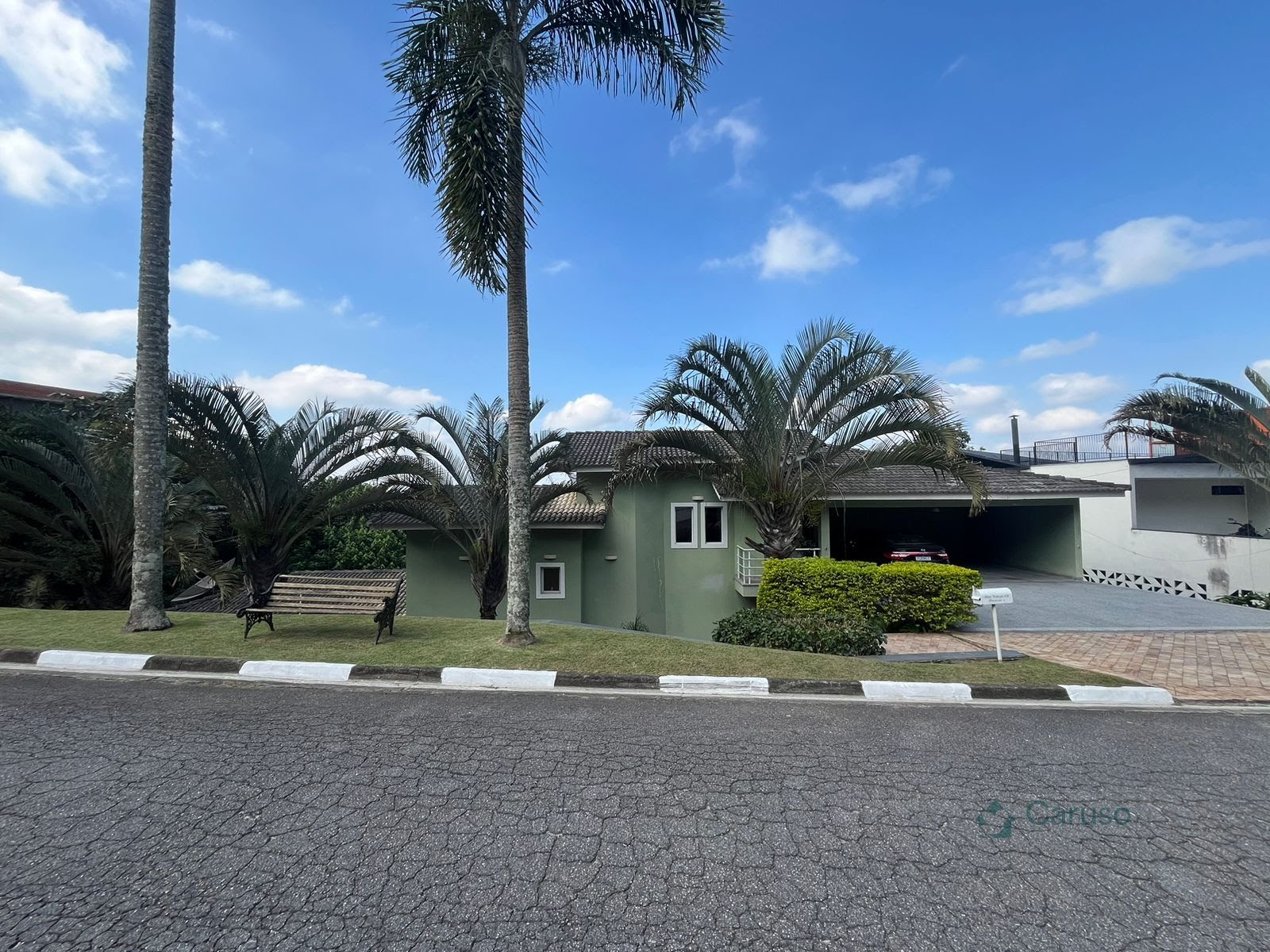 Casa à venda com 5 suítes, 3 vagas e 500m² no Arujá Hills III, Arujá (SP) — foto 2 de 30