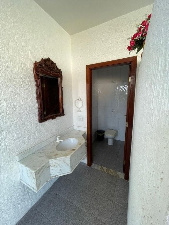 Casa à venda com 3 quartos, 3 suítes, 8 vagas e 570m² no Condominio Arujazinho I II III, Arujá (SP) — foto 17 de 30