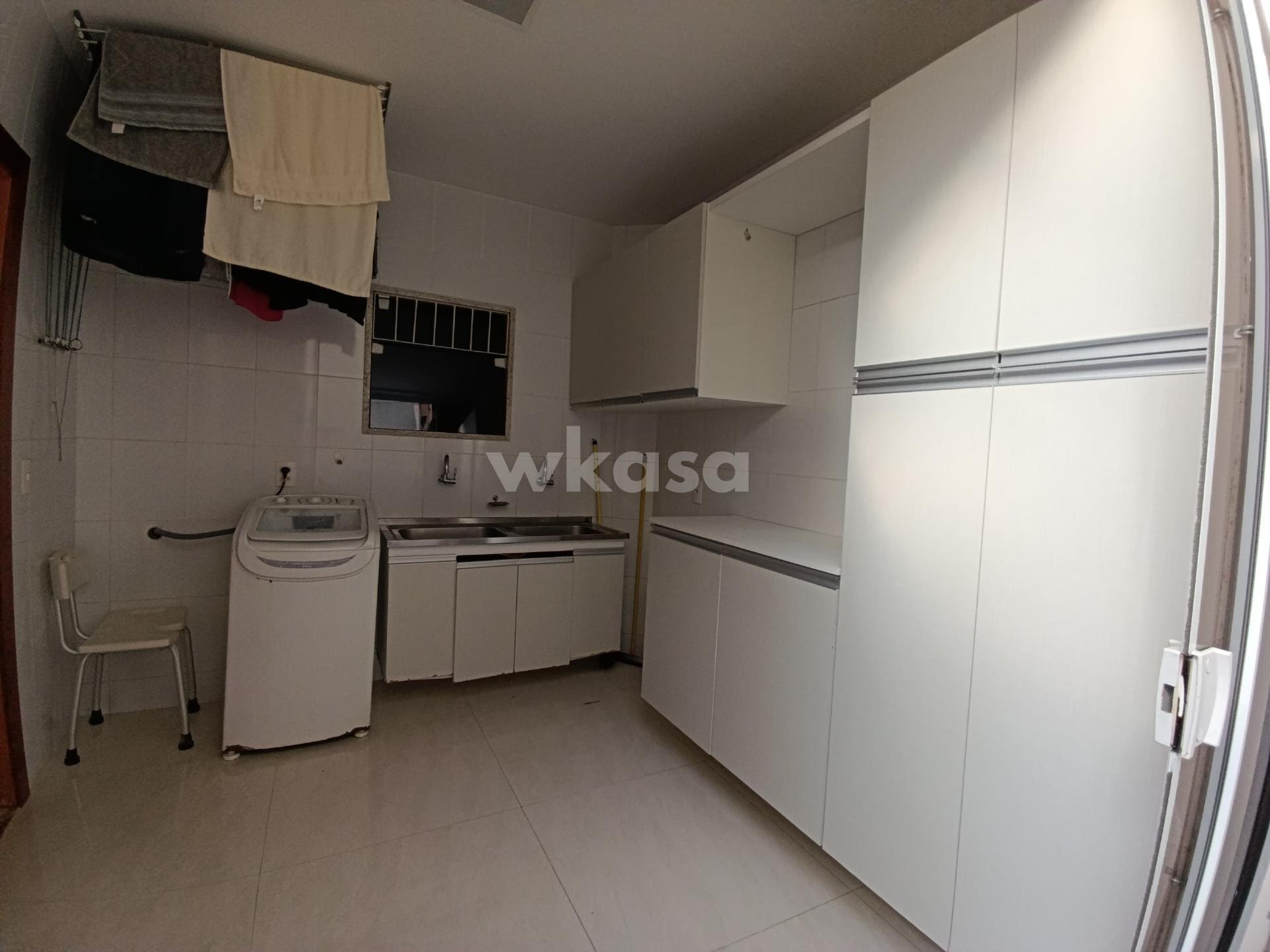 Casa à venda com 4 quartos, 2 suítes, 4 vagas e 240m² no Colina de Laranjeiras, Serra (ES) — foto 12 de 28