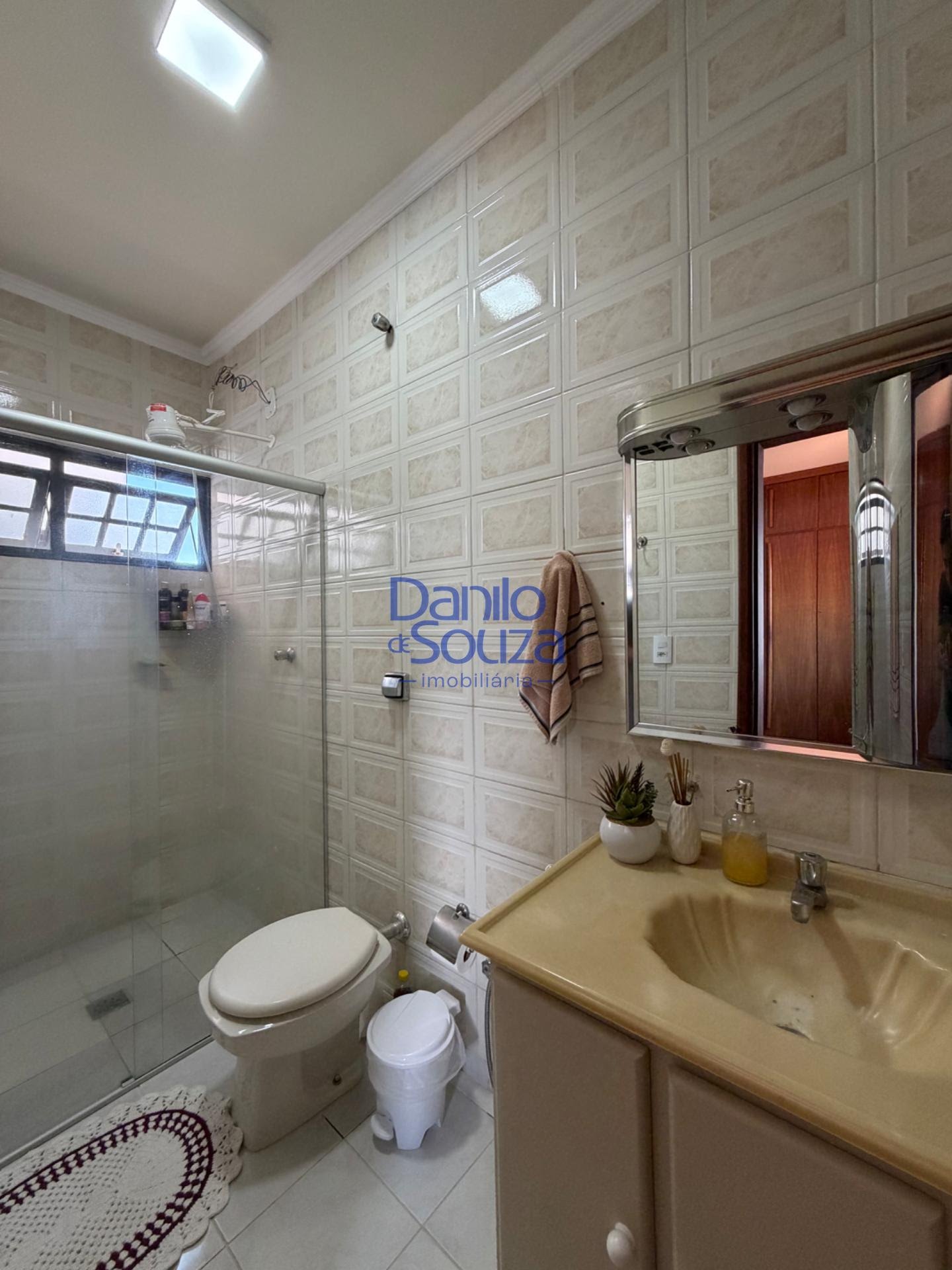 Casa à venda com 3 quartos, 1 suíte, 1 vaga e 300m² no Santo Antônio, Araxá (MG) — foto 16 de 27