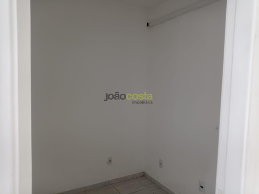 Loja para Alugar na Ponte do Imaruim, Palhoça – 33m², 1 Banheiro