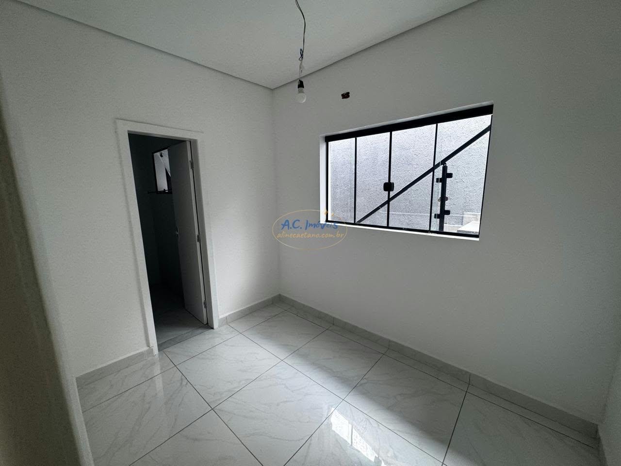 Casa à venda com 3 quartos, 2 suítes, 2 vagas e 135m² no Caiçara, Praia Grande (SP) — foto 29 de 30