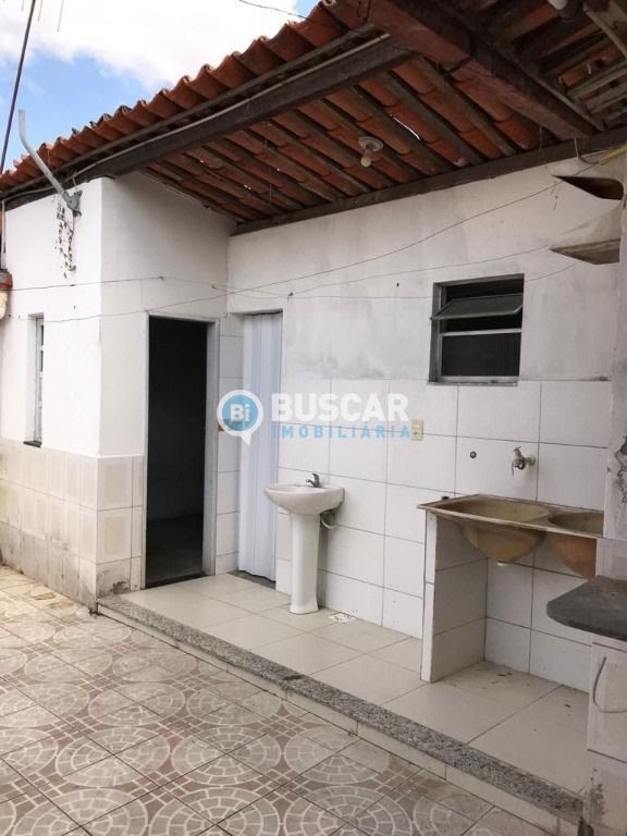 Casa à venda com 7 quartos, 1 suíte, 3 vagas e 289m² no Brasília, Feira de Santana (BA) — foto 2 de 12