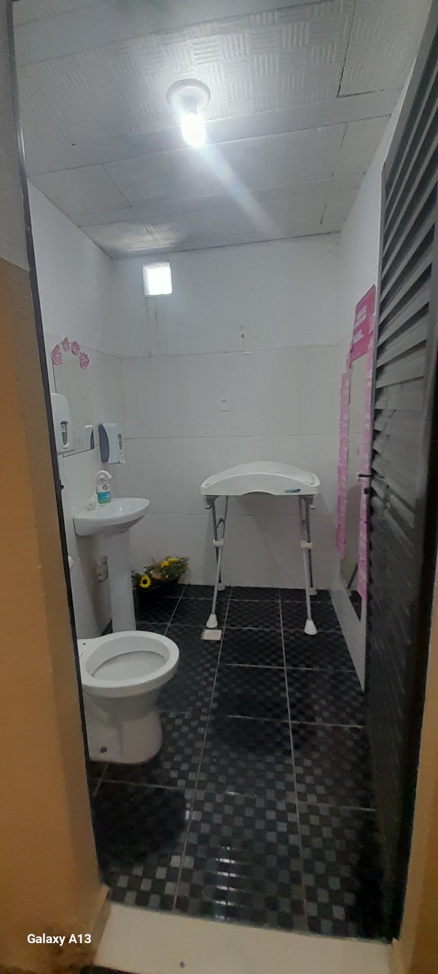 Comercial para alugar com 2 banheiros e 200m² no Mantiqueira, Belo Horizonte (MG) — foto 11 de 15