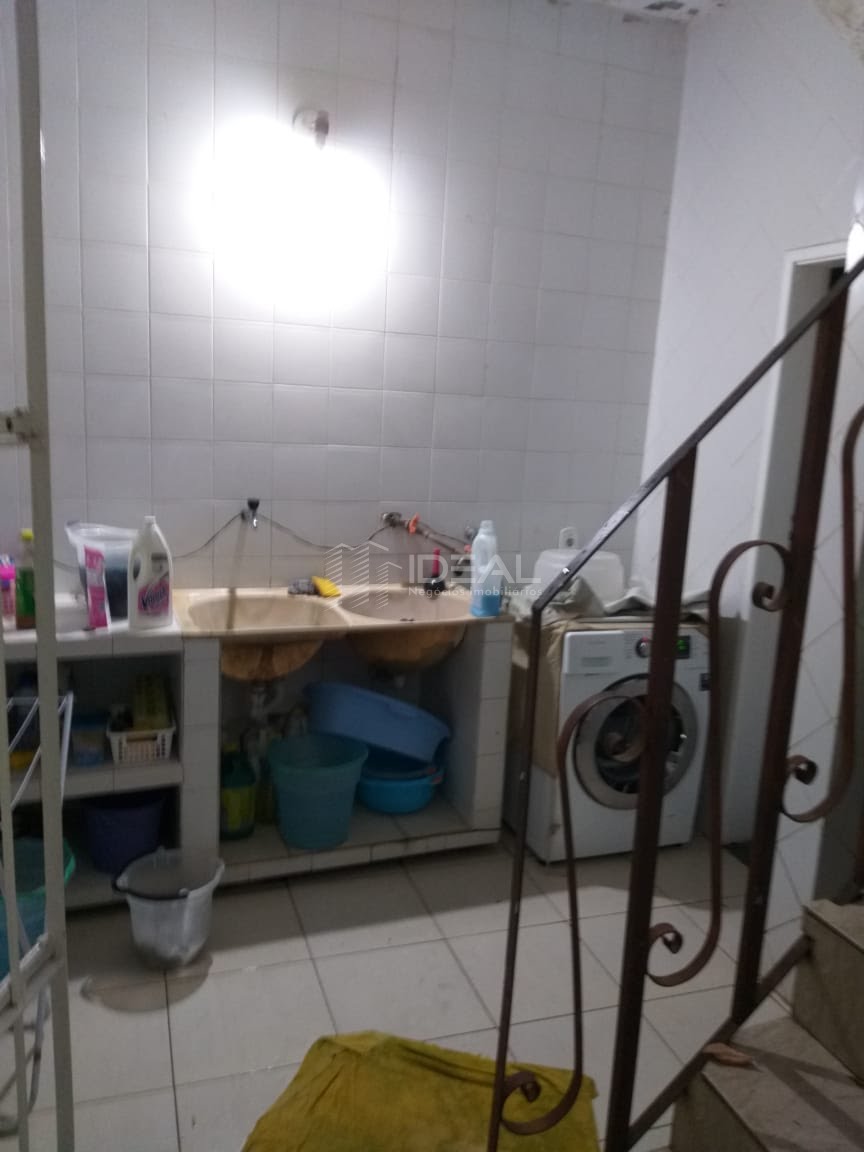 Casa à venda com 4 quartos, 2 suítes, 2 vagas e 250m² no Centro, Campos dos Goytacazes (RJ) — foto 26 de 30