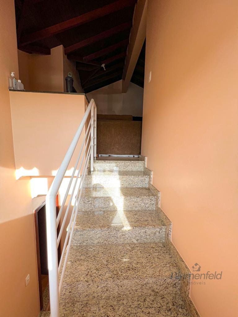 Casa à venda com 3 quartos, 3 suítes, 2 vagas e 315m² no Condomínio Arujazinho IV, Arujá (SP) — foto 10 de 26