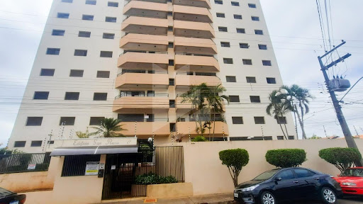 Apartamento de Alto Padrão no Edifício San Remo – 3 Quartos, Suíte e 2 Vagas – Assis/SP