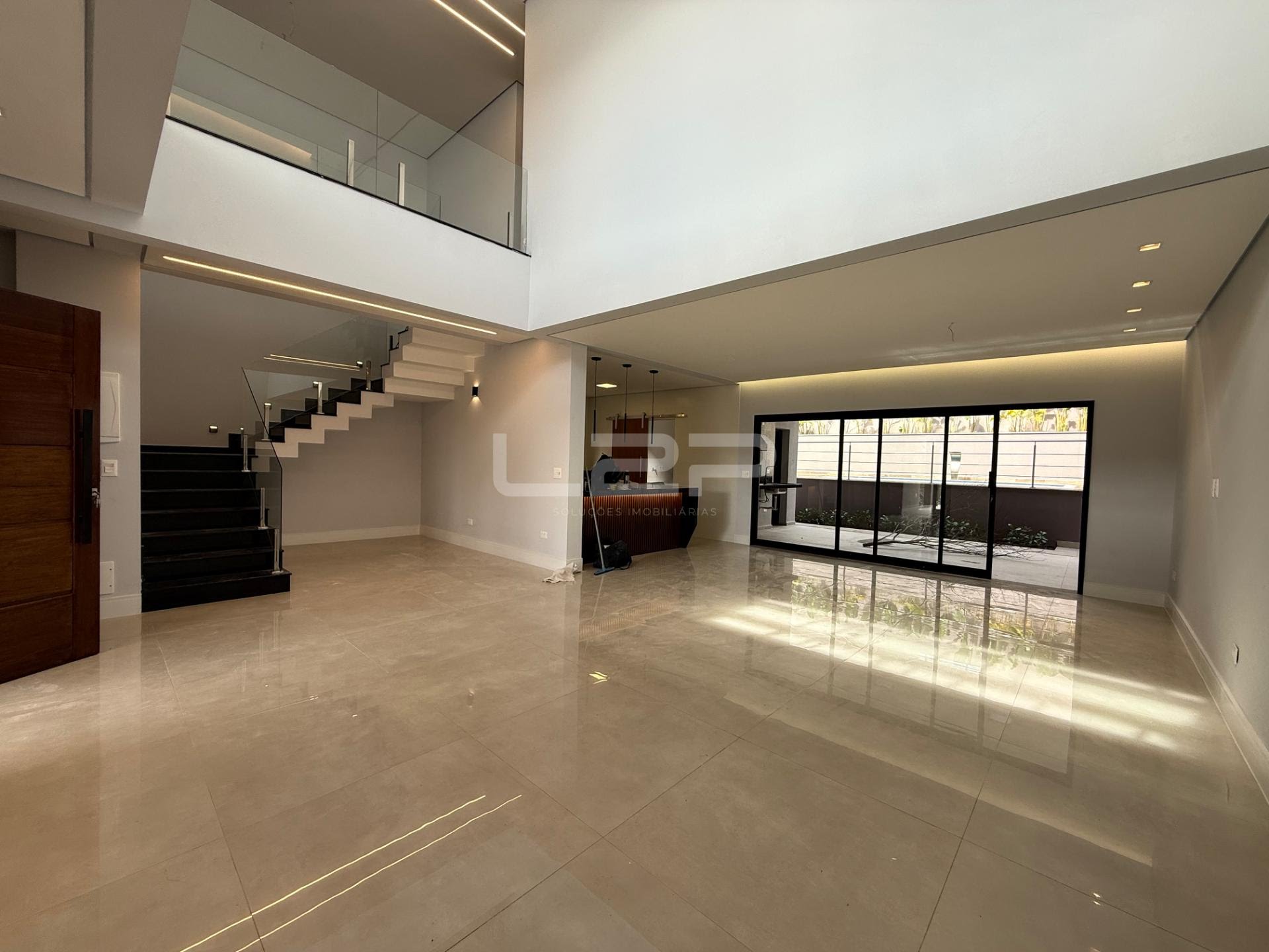 Casa à venda com 4 quartos, 3 suítes, 4 vagas e 253m² no Do Pinherinho, Itupeva (SP) — foto 9 de 30