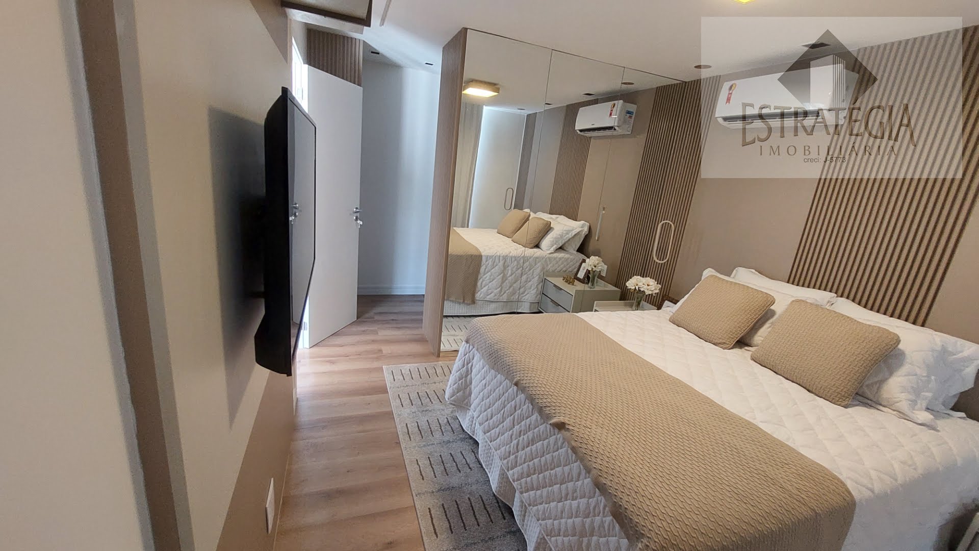 Casa à venda com 3 quartos, 3 suítes, 3 vagas e 240m² no Valparaíso, Petrópolis (RJ) — foto 18 de 25