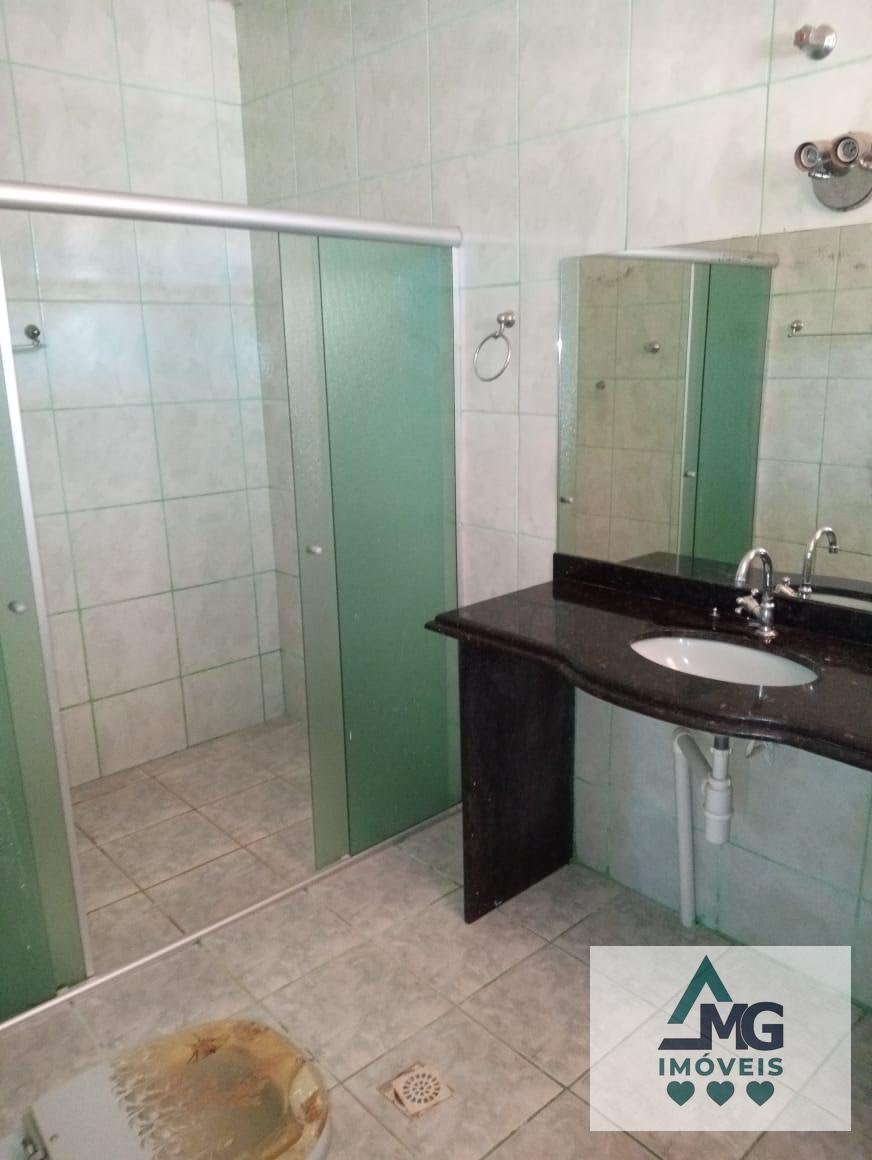 Casa à venda com 3 quartos, 1 suíte, 4 vagas e 450m² no Jardim Europa I, Três Corações (MG) — foto 13 de 14