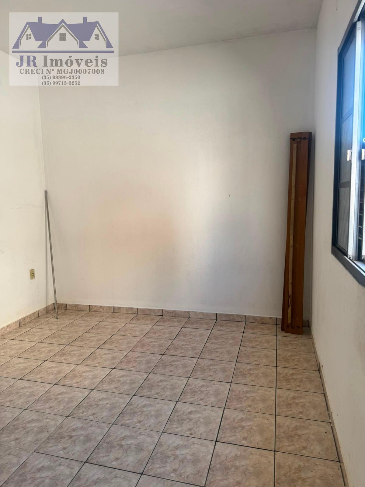 Casa para alugar com 3 quartos e 1 banheiro no Centro, Piranguçu (MG) — foto 8 de 20