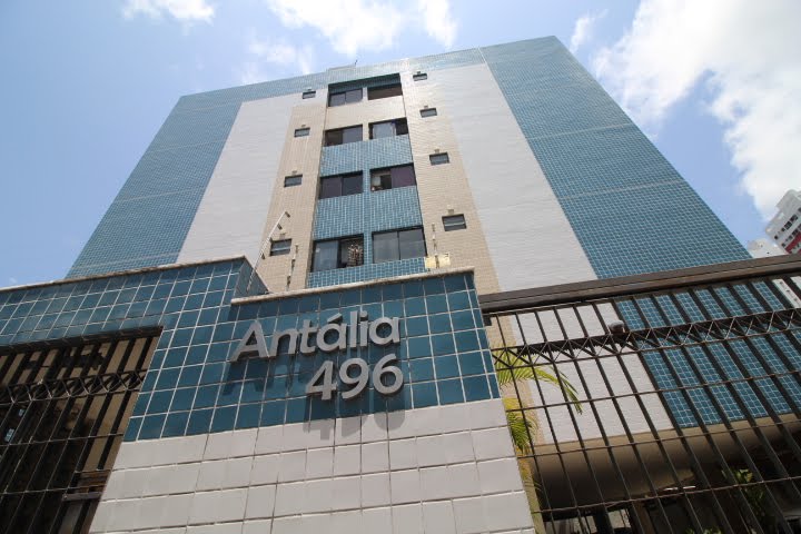apartamento bairro Torre com 2 quartos