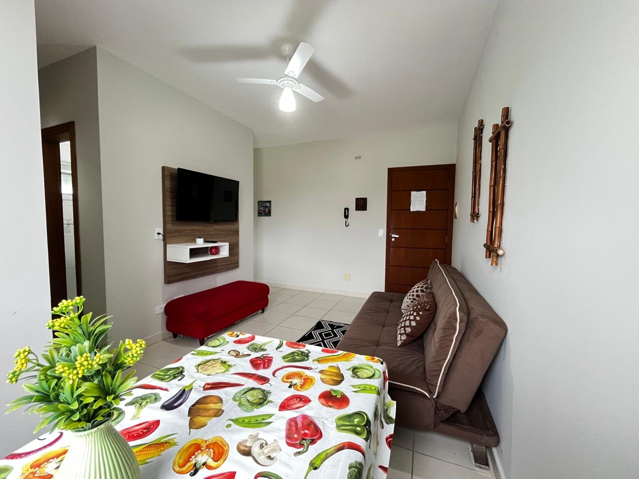 Apartamento à venda com 2 quartos, 1 banheiro, 1 vaga e 60m² no Itaguá, Ubatuba (SP) — foto 2 de 6