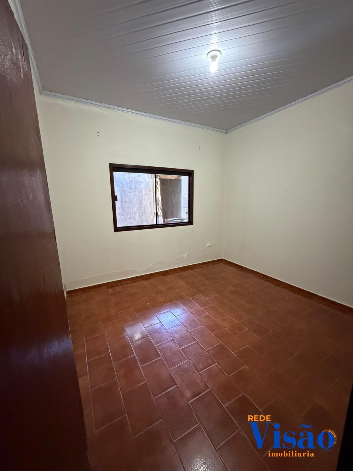 Casa para alugar com 2 quartos, 1 banheiro e 2 vagas no Juscelino Kubitschek, Paracatu (MG) — foto 19 de 20