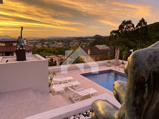 Casa de Condomínio em Alphaville - Santana de Parnaíba, SP