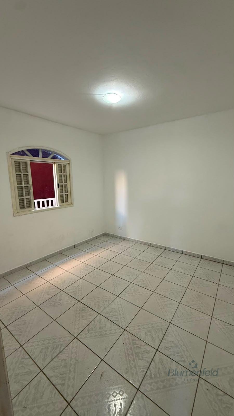 Casa para alugar com 3 quartos, 1 suíte, 1 vaga e 90m² no Arujamérica, Arujá (SP) — foto 8 de 11
