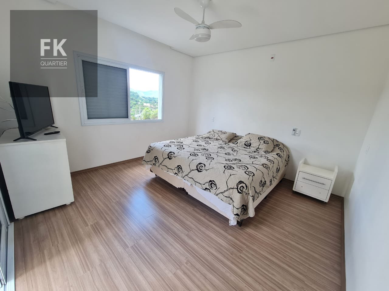 Casa à venda com 3 quartos, 3 suítes, 4 vagas e 266m² no Suru, Santana de Parnaíba (SP) — foto 14 de 26