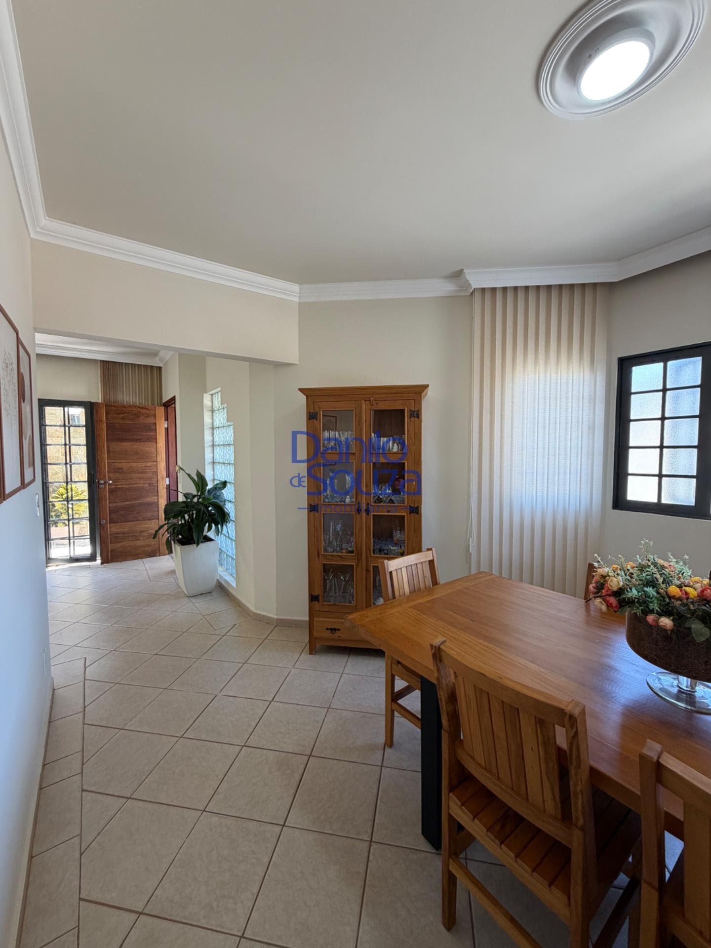 Casa à venda com 3 quartos, 1 suíte, 1 vaga e 300m² no Santo Antônio, Araxá (MG) — foto 8 de 27