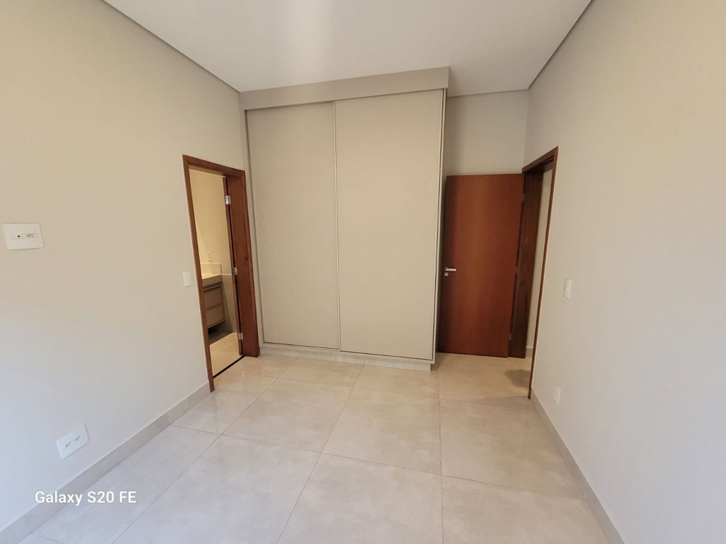 Casa à venda com 4 quartos, 4 suítes, 4 vagas e 185m² no Loteamento Terras de Florença, Ribeirão Preto (SP) — foto 19 de 30