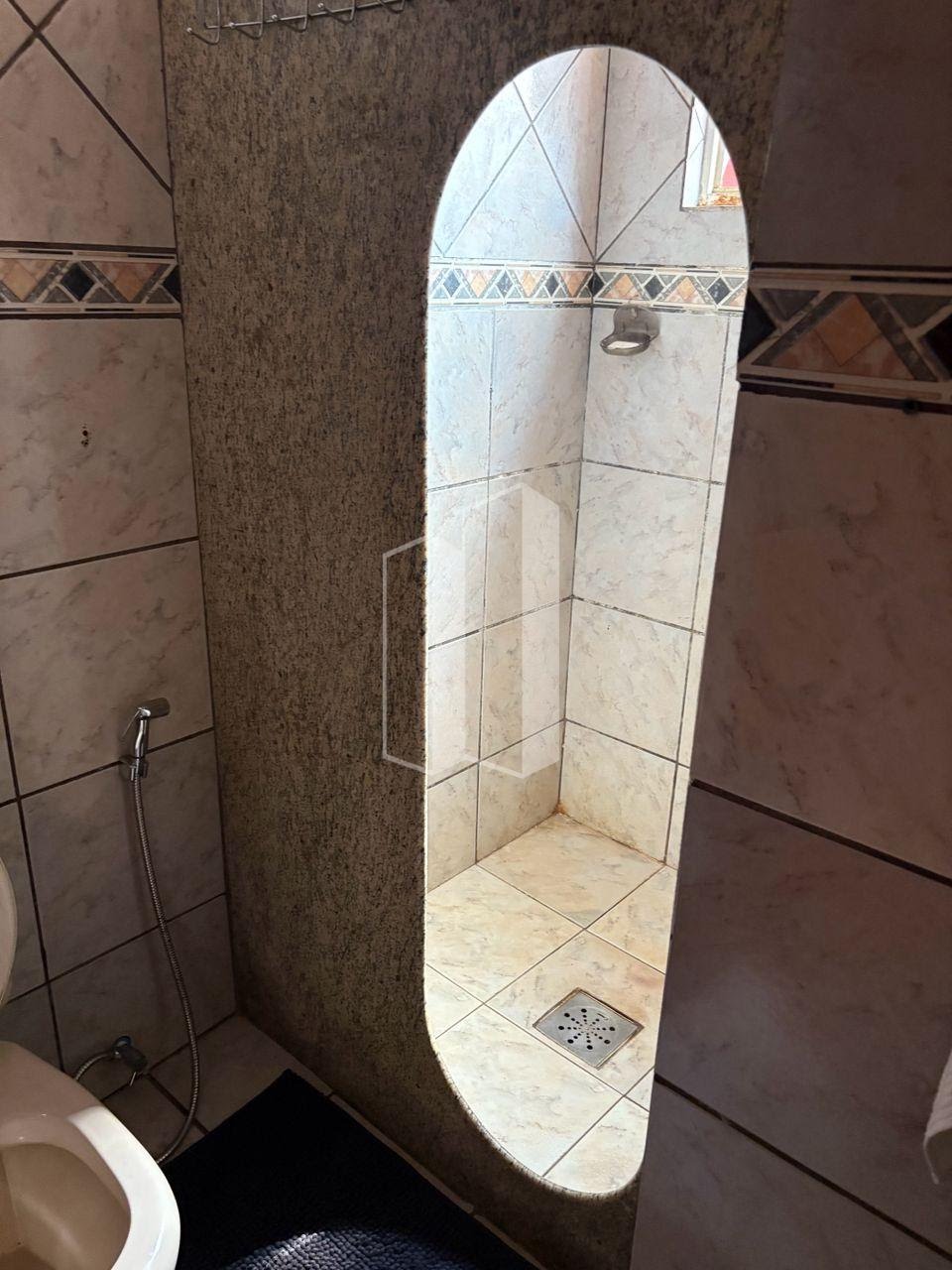 Casa à venda com 3 quartos, 1 suíte, 2 vagas e 114m² no Jardim América, Goiânia (GO) — foto 25 de 28