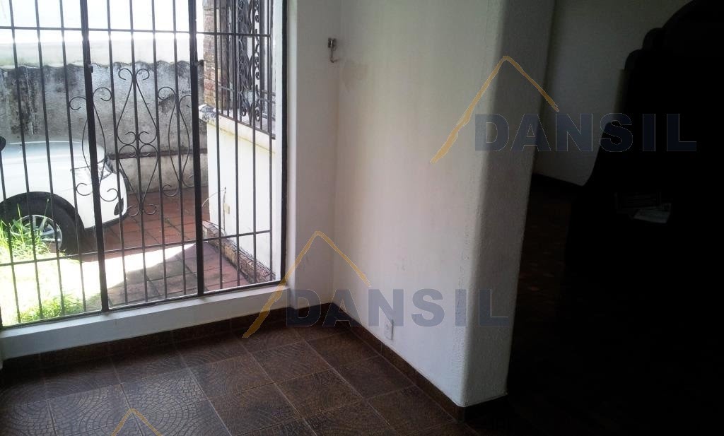 Hall Entrada