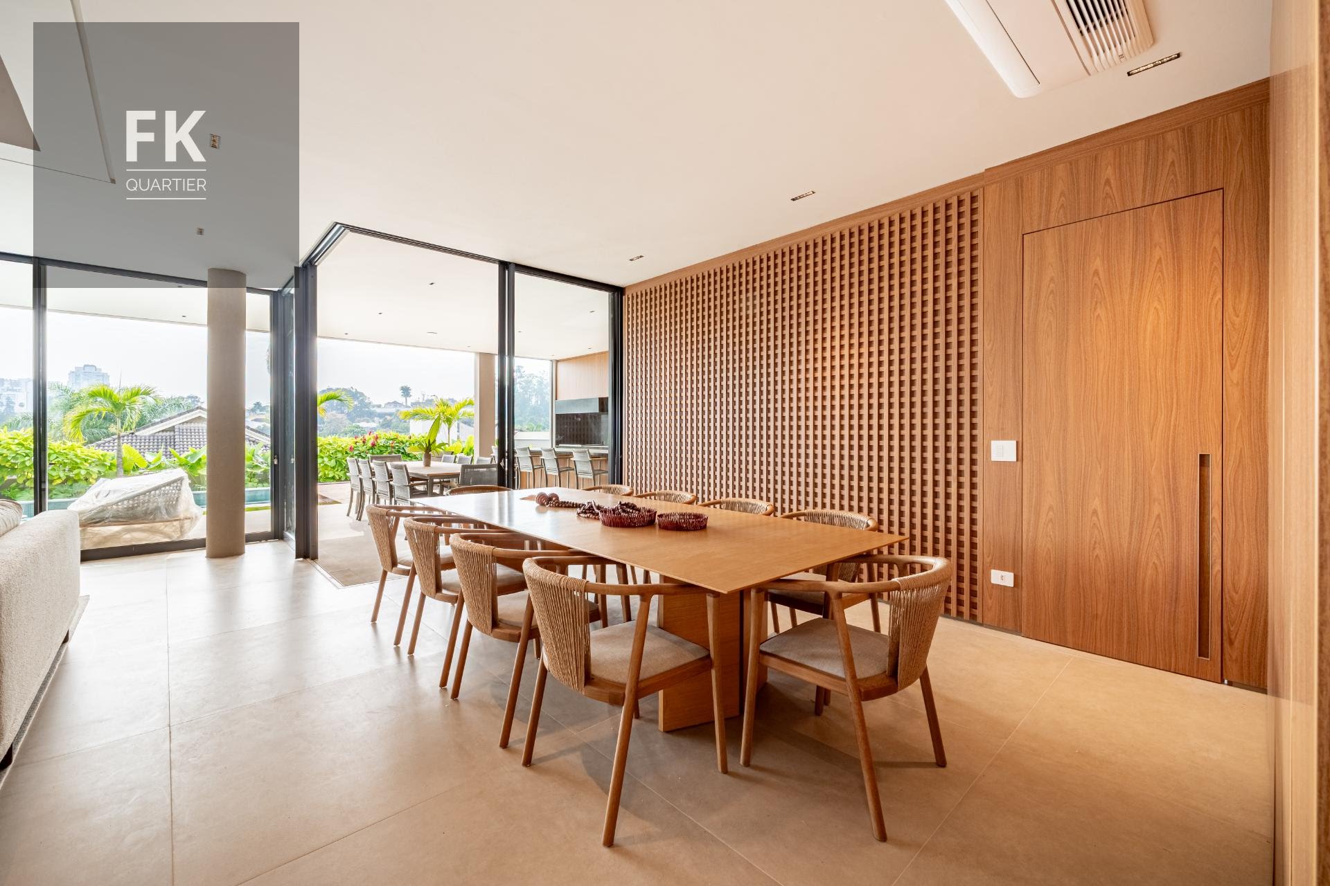 Casa à venda com 4 quartos, 4 suítes, 3 vagas e 535m² no Alphaville Residencial Dois, Barueri (SP) — foto 9 de 30